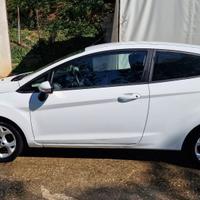 Ford Fiesta 1.4 TDCi 70 CV - neopatentati