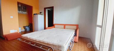 Divano letto matrimoniale usato