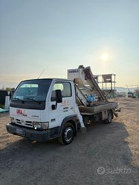 Piattaforma aerea Isoli 21 m Nissan cabstar