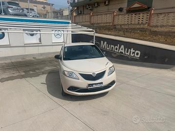 Lancia Ypsilon 1.2 69 CV 5 porte Gold