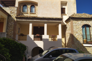 Villa composta da 2 superfici indipendenti