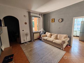 4 LOCALI A GENOVA