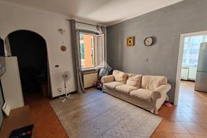 4 LOCALI A GENOVA