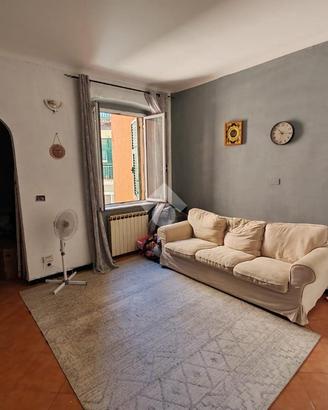 4 LOCALI A GENOVA