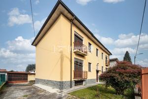 Indipendente Quadrifamiliare Libera Subito!