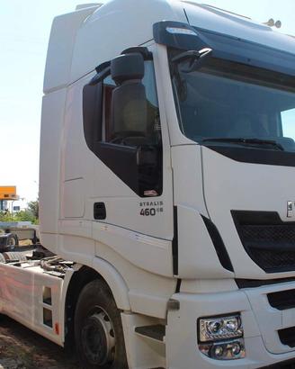 trattore stradale iveco Stralis 460 presa idraulic