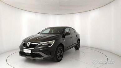 Renault Arkana Hybrid E-Tech 145 CV R.S. Line