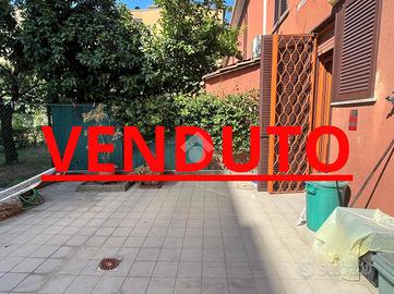 VILLA A SCHIERA A CORSICO