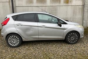 FORD FIESTA 1.4 TDCI TITANIUM