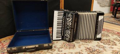 Fisarmonica Weltmeister Caprice 96 Bassi – Vintage