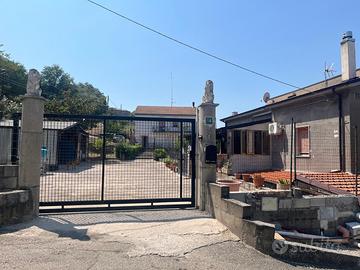 Casa semindipendente