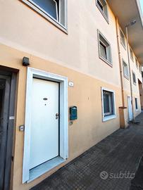 Ufficio ristrutturato - ingresso indipendente