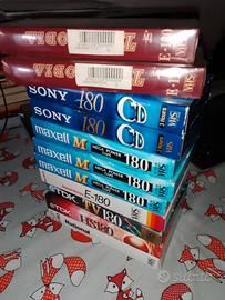 11 videocassette VHS per registrazioni