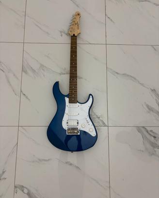 Chitarra elettrica Yamaha Pacifica 012