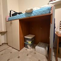 Letto a castello con armadio e scrivania