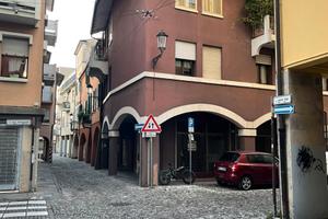 Cantina in piano interrato Bici o per piccole moto