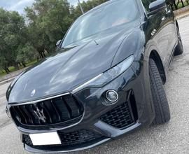 Maserati Levante V6 250cv Diesel AWD Gransport