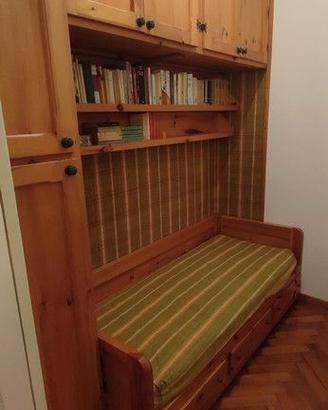 Cameretta in legno massello