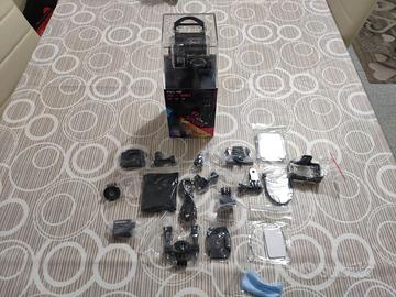 Action cam WiFi subacquea completa di accessori