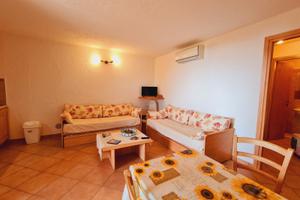 Bilocale Cugnana Verde