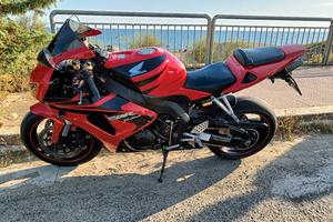 CBR 1000 RR (passaggio incluso)