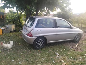 Lancia Y