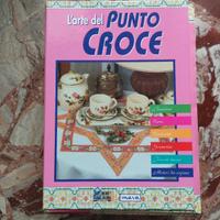 enciclopedia punto a croce 4 volumi 52 inserti
