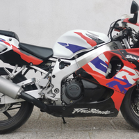 Honda CBR 900 rr fireblade sc33