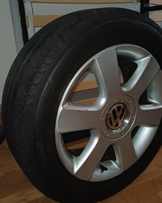 4 cerchi VW  con gomme estive 205/55/16