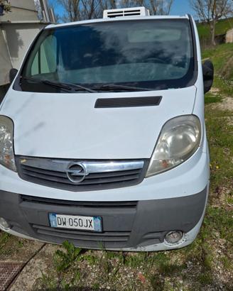 Opel Vivaro Van per pezzi di ricambio
