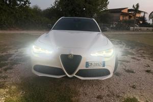 alfa romeo giulia veloce my24 