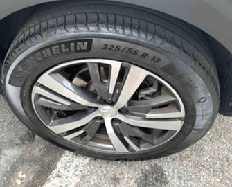 Peugeot 3008 Allure Pack AT8 1.5 BlueHDI 130cv “IN
