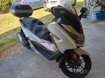 Honda Forza 300 Deluxe abs