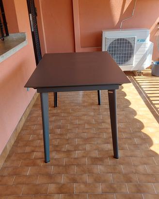  tavolo plus balcony marca Emu
