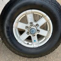 Gomme pneumatici 245/75 R16 111T