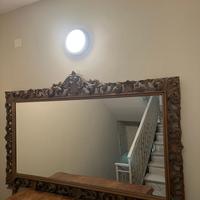 Specchio Antico con Cornice in Legno Intagliato a