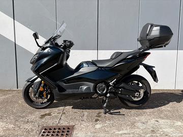 Yamaha TMAX 560 tech max