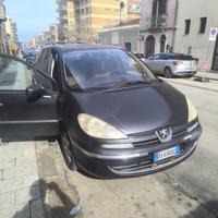 Peugeot 807  Anno 2008