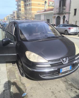 Peugeot 807  Anno 2008