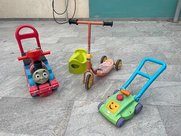 Monopattino , trenino Thomas , tagliaerba, vasino