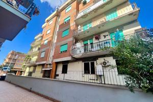 CASA SEMINDIPENDENTE A ROMA