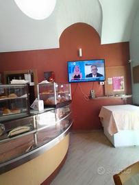 Bar centrale in zona movida