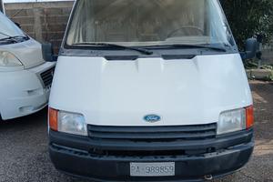 va 2 posti su ford transit