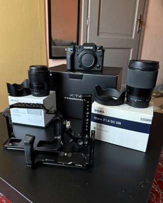 Fujifilm xt4 con obbiettivi e accessori