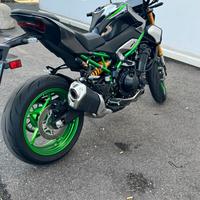 Kawasaki   Z900 SE anno 2025 con soli 1.300 km