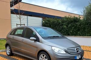 Mercedes-benz B 180 Classe Diesel - Tagliandata