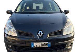 RENAULT Clio 1.4 16V 5 porte Confort