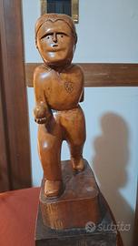 Scultura in legno intagliato a Mano