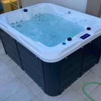Vasca idromassaggio 4 posti