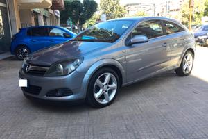 Opel Astra GTC 1.9 16V CDTI 150CV 3 porte Cosmo